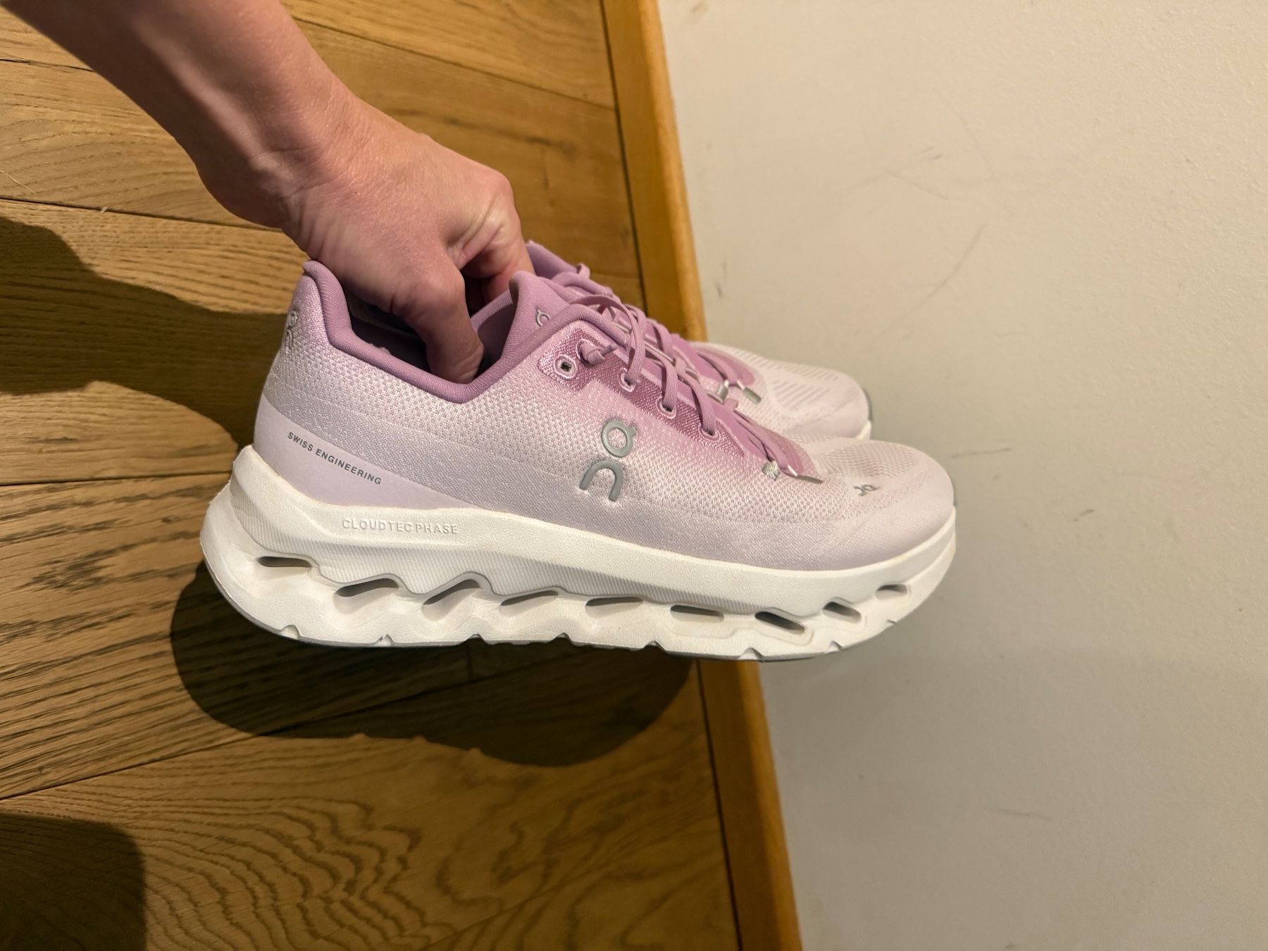 On Damenschuhe: Orig. On Cloudtilt Gr.42 Rosa – Gebraucht aus Wallisellen von Aboutfashion 3