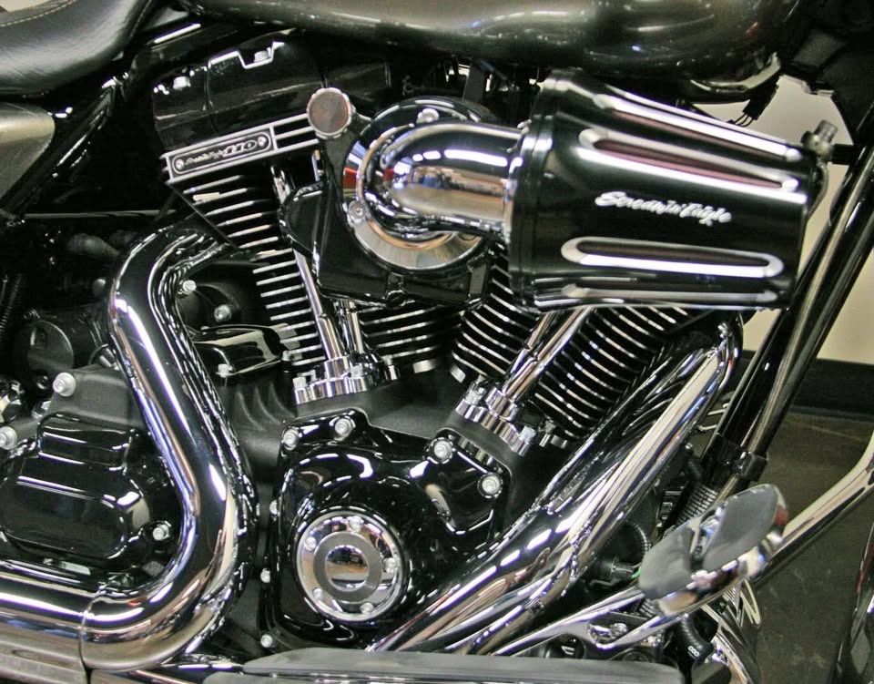 Harley-Davidson Touring: Harley-Davidson Road Glide CVO – Usato da Olten venduto da royalwedding1981 1