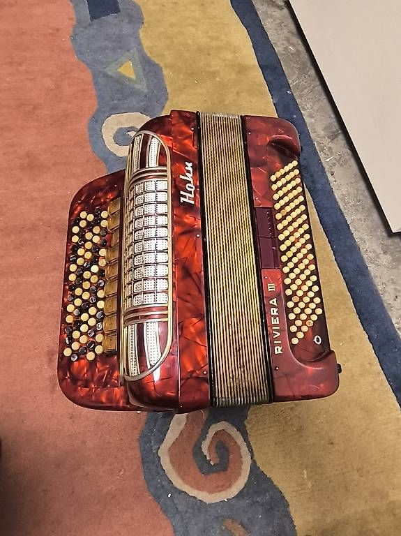 Hohner Musikinstrumente: Akkordeon Hohner – Gebraucht aus Basel von big_2cvp 2