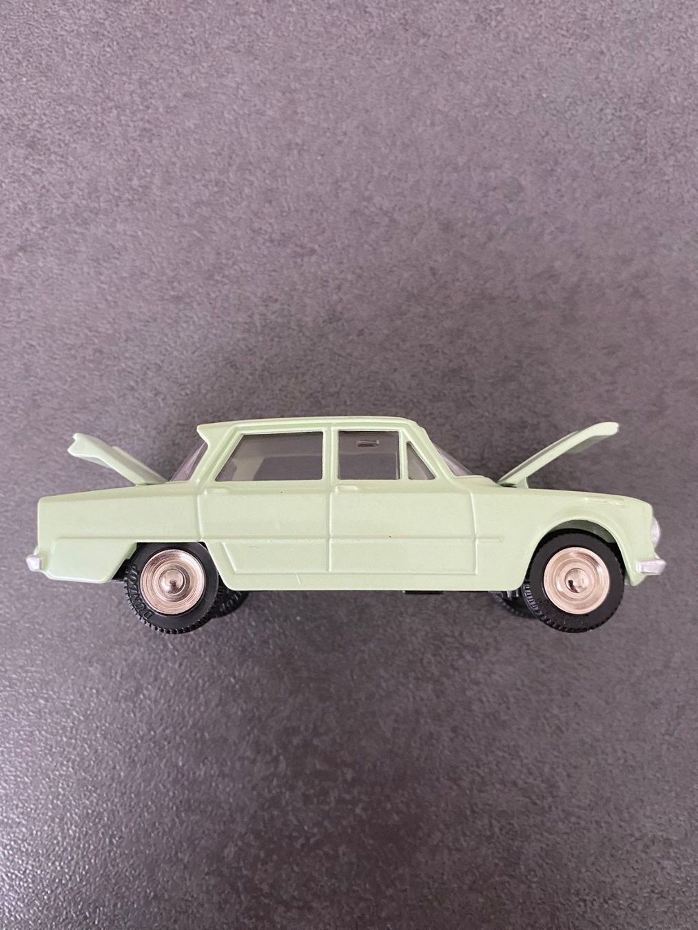 Dinky Toys Alfa Romeo Giulia 1600 TI Vert D'eau – Rare Miniature Vintage Réf. 514