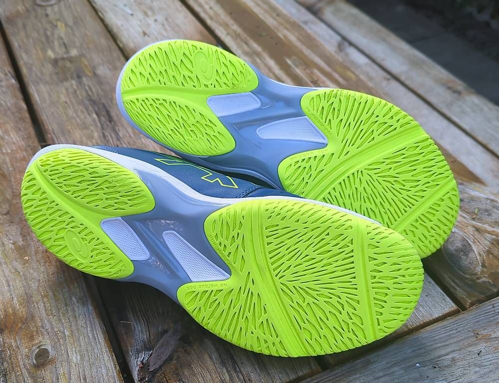 Herrenschuhe: ASICS SOLUTION SWIFT 44 Multicourt Tennisschuh blue/yellow – Gebraucht aus Zürich von a25_vj72 2