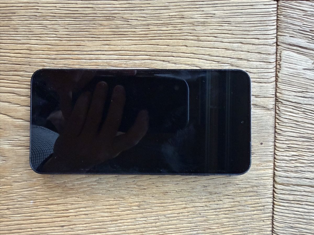 Samsung Handys / Smartphones: Samsung s 23 - 256 gb – Gebraucht aus caux von Petulka71