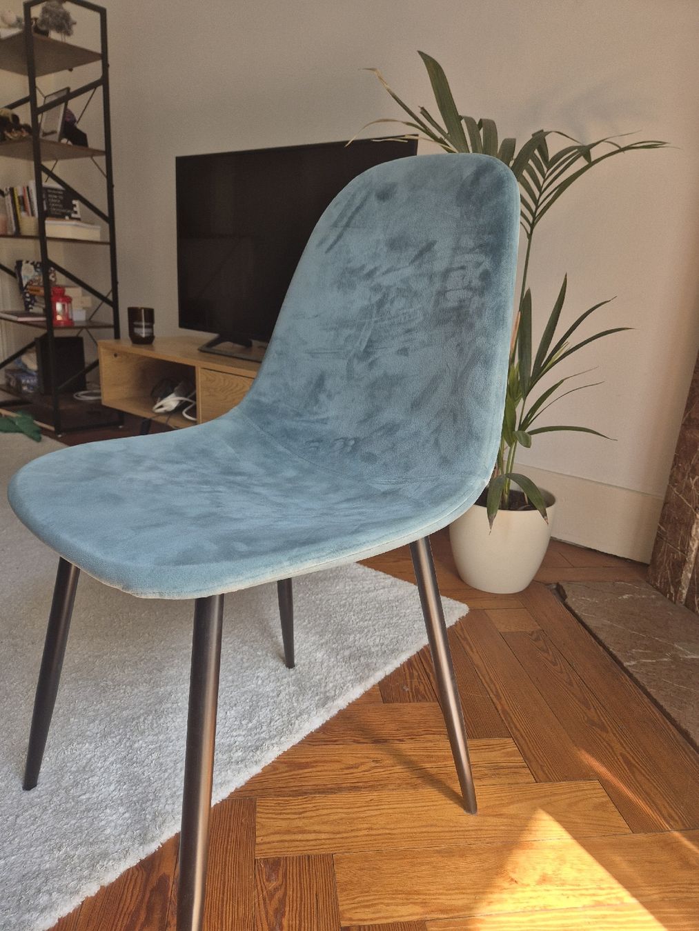 Sedie: Chaise en velours bleu – Usato da Genève venduto da cor_g6pf
