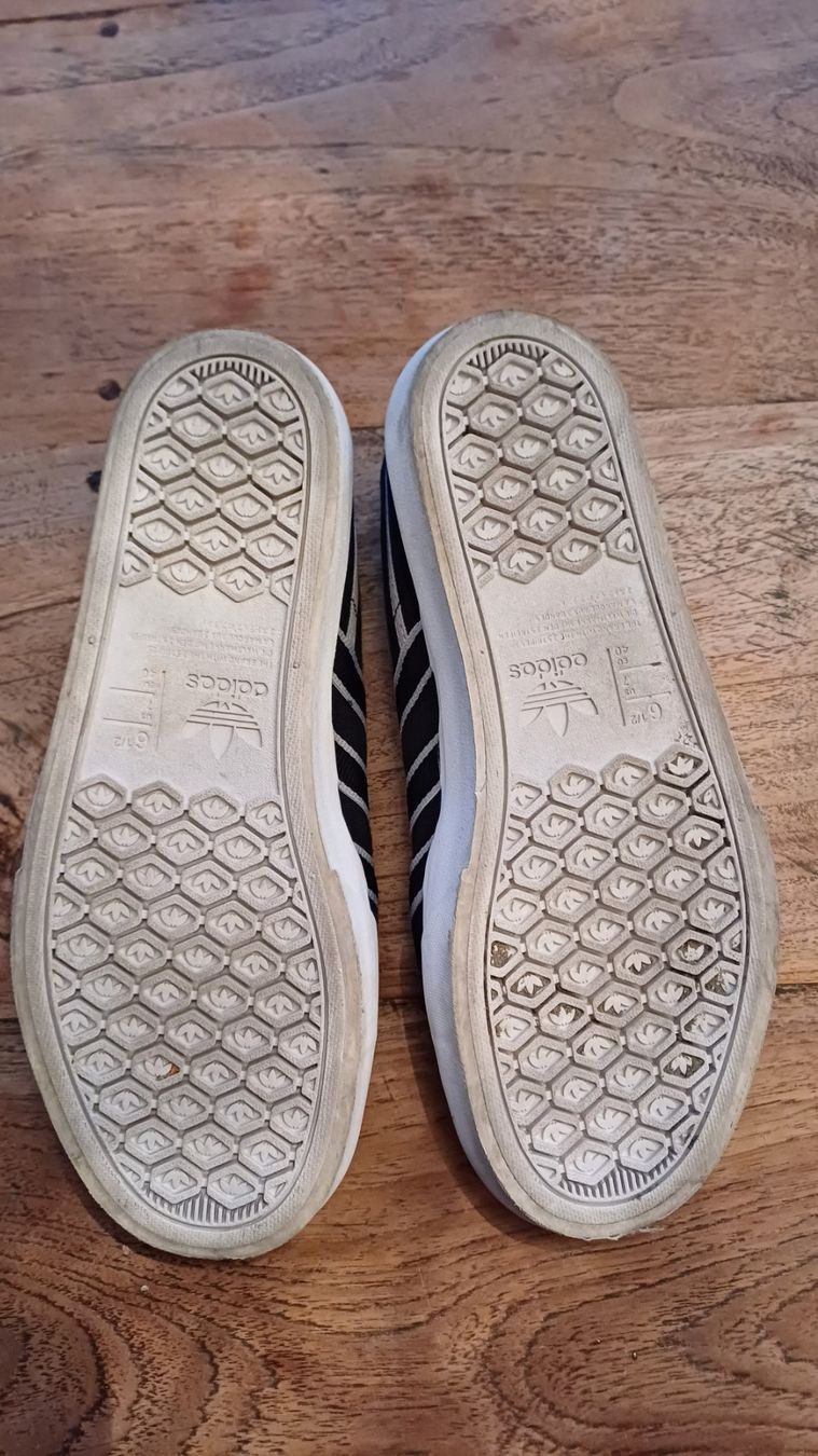 Adidas Scarpe da uomo: Adidas Schuhe Gr.40 – Usato da Oberrieden venduto da Raja011 1