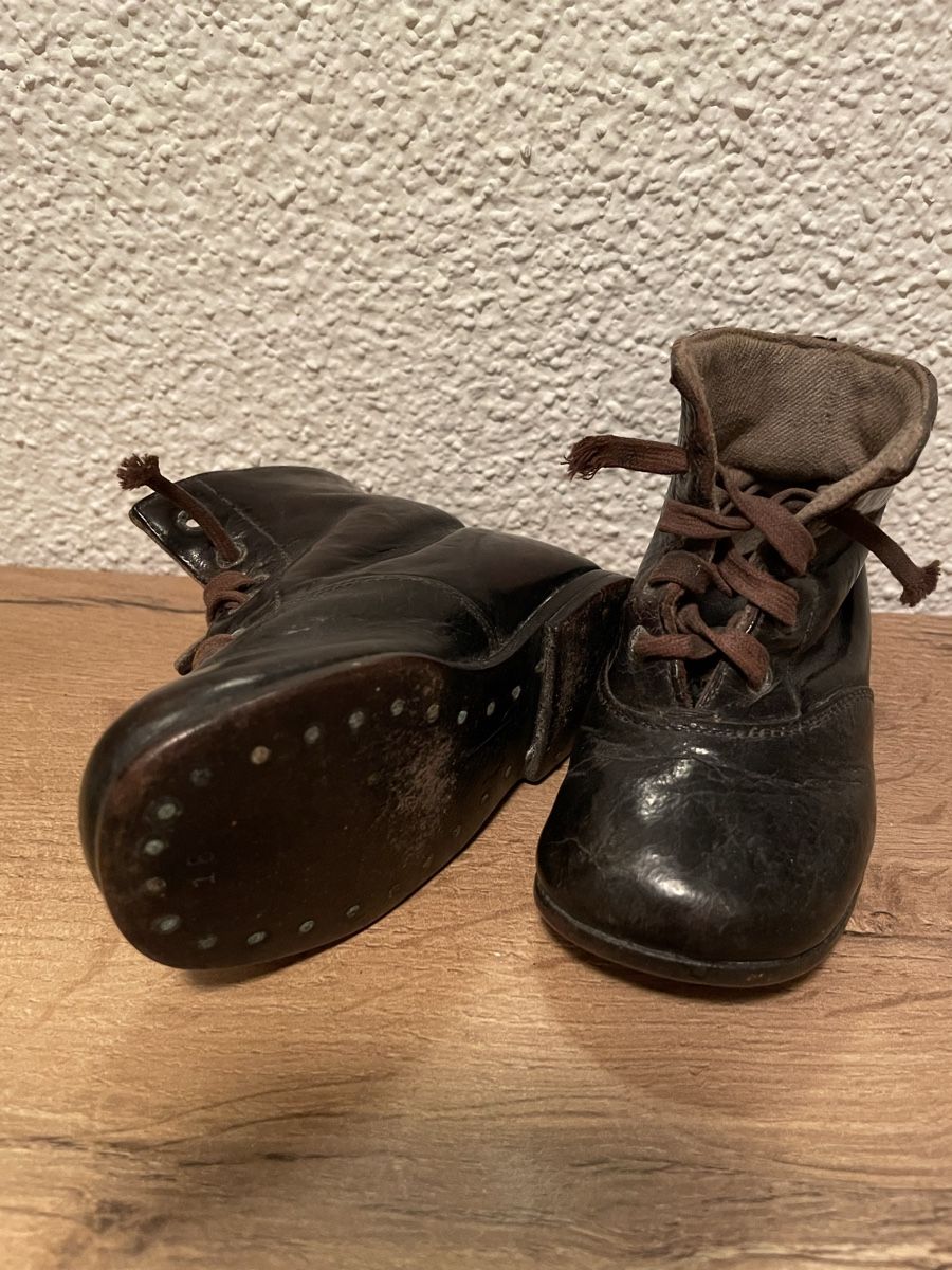 Scarpe per ragazzi: BALLY Kinderschuhe von 1870 – Usato da Maur venduto da terryf 1