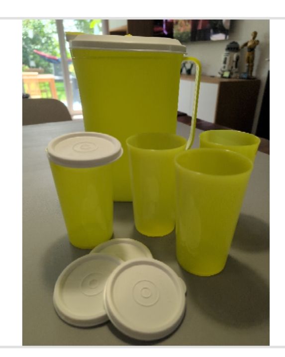 Tupperware Contenitori & Simili: Krug mit 4 Bechern Tupperware NEU – Nuovo e nell'imballaggio originale da Hagneck venduto da fischli80 1