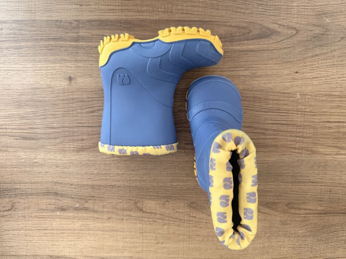 Chaussures garçon: Kinder Stiefel Set Gr 20 gebraucht – D'occasion à Zürich par Plant 2