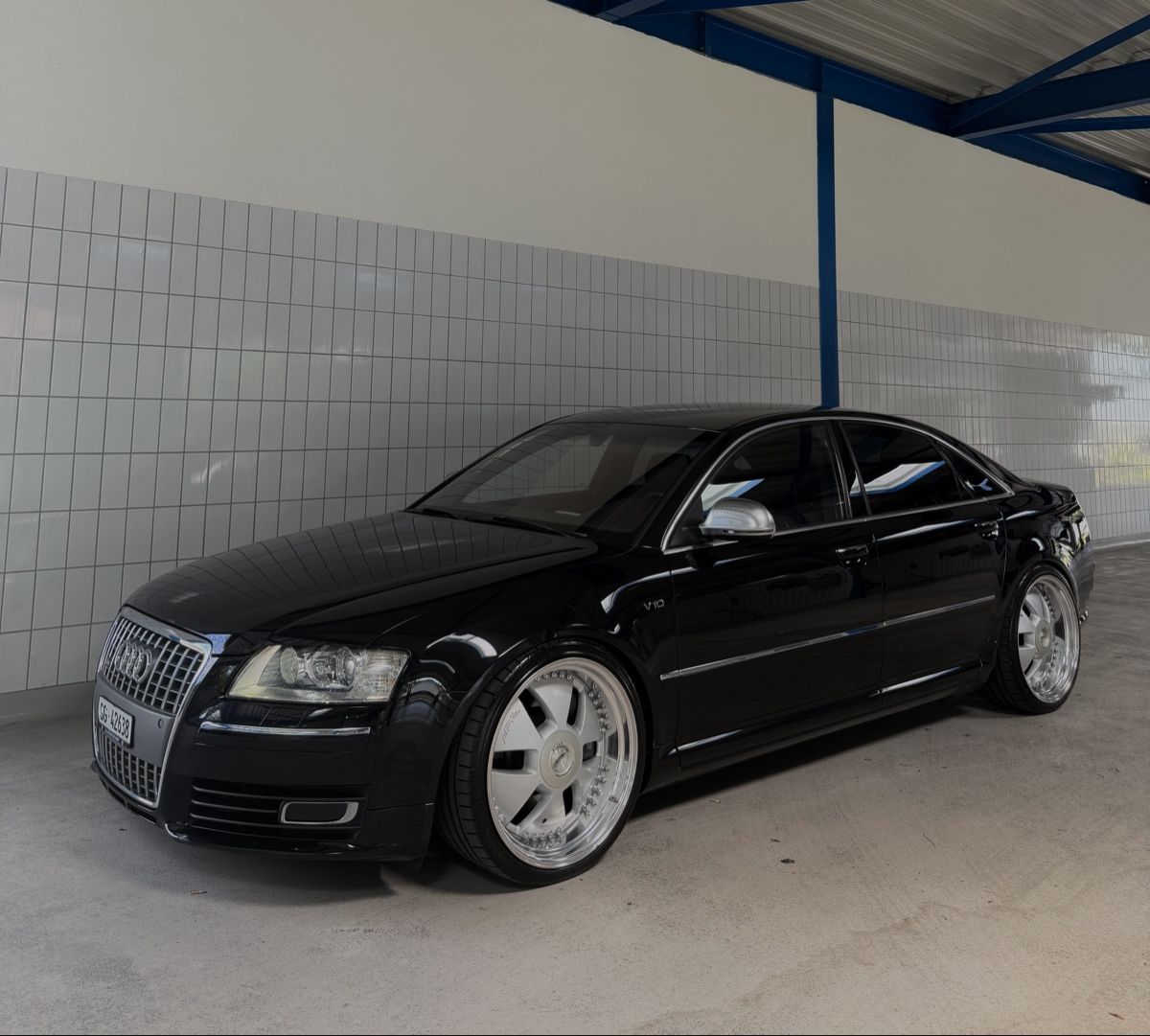 Audi Autos: Audi S8 V10 5.2 Facelift – D'occasion à Bronschhofen par SezoCarsector 1