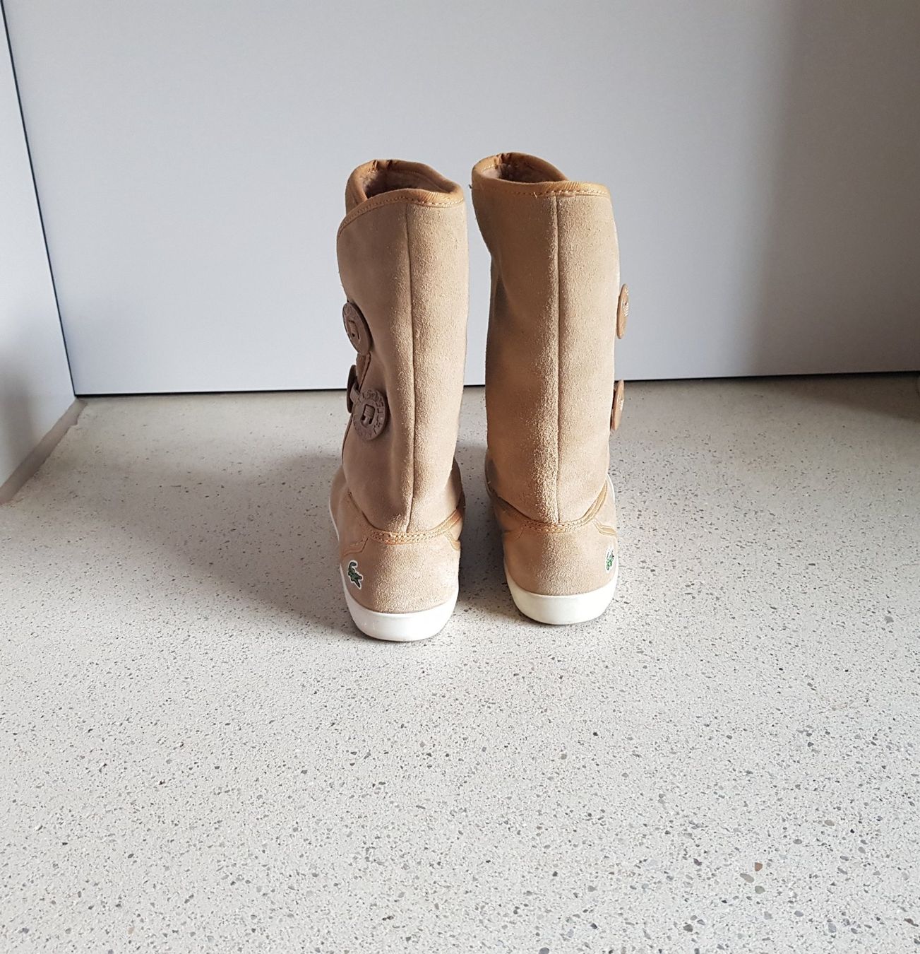 Lacoste Scarpe da donna: Lacoste Stiefel mit Wollfutter Grösse 37 – Usato da Basel venduto da Birs868 2