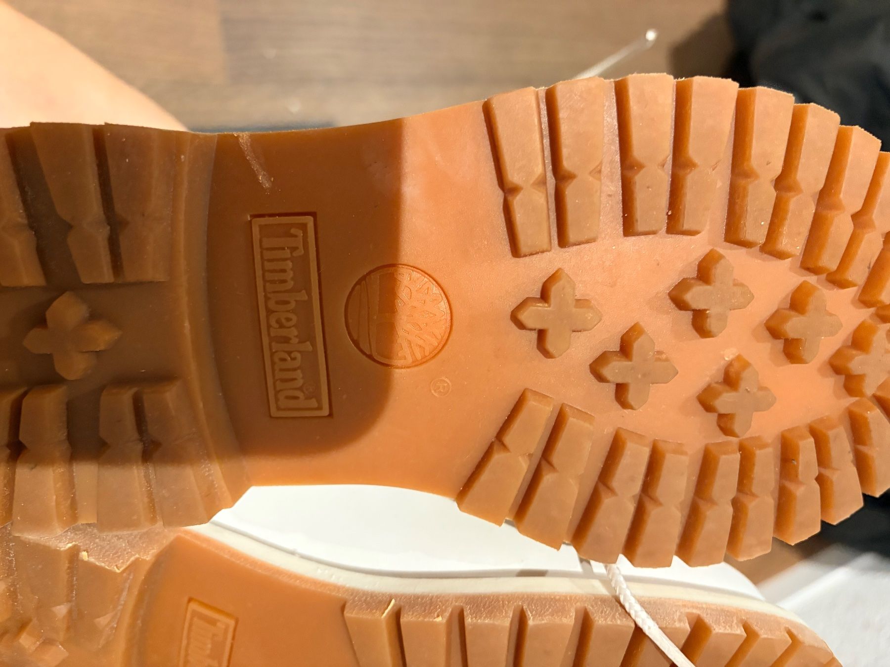Timberland Scarpe da donna: Weisse Timberland Boots Gr. 38 – Usato da Kirchberg BE venduto da Entchen 2
