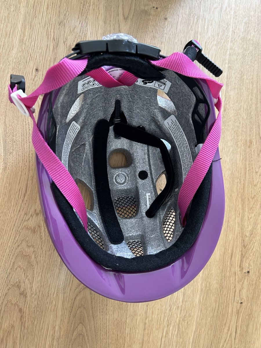 Alpina Caschi: Kinderhelm ALPINA – Nuovo (secondo la descrizione) da Zürich venduto da nicole242 1