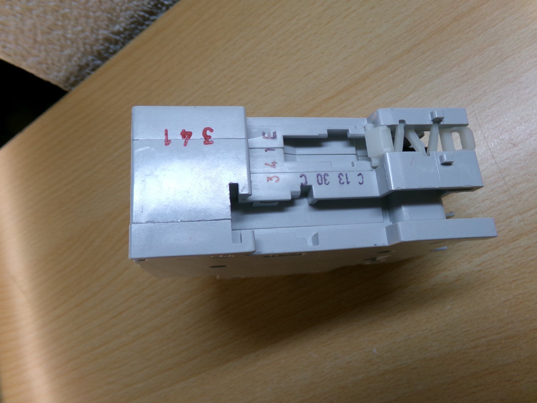 ABB Interruttori: FI-LS 2pol. C13 30mA ABB-smissline – Usato da Hombrechtikon venduto da HGK50 5
