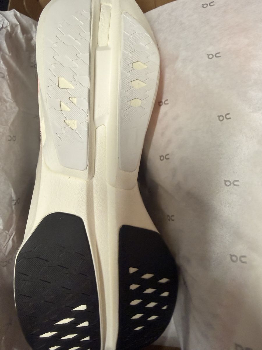 On Chaussures hommes: On Carbonschuh neu – Neuf avec emballage d'origine à Zürich par Sebi.063 1