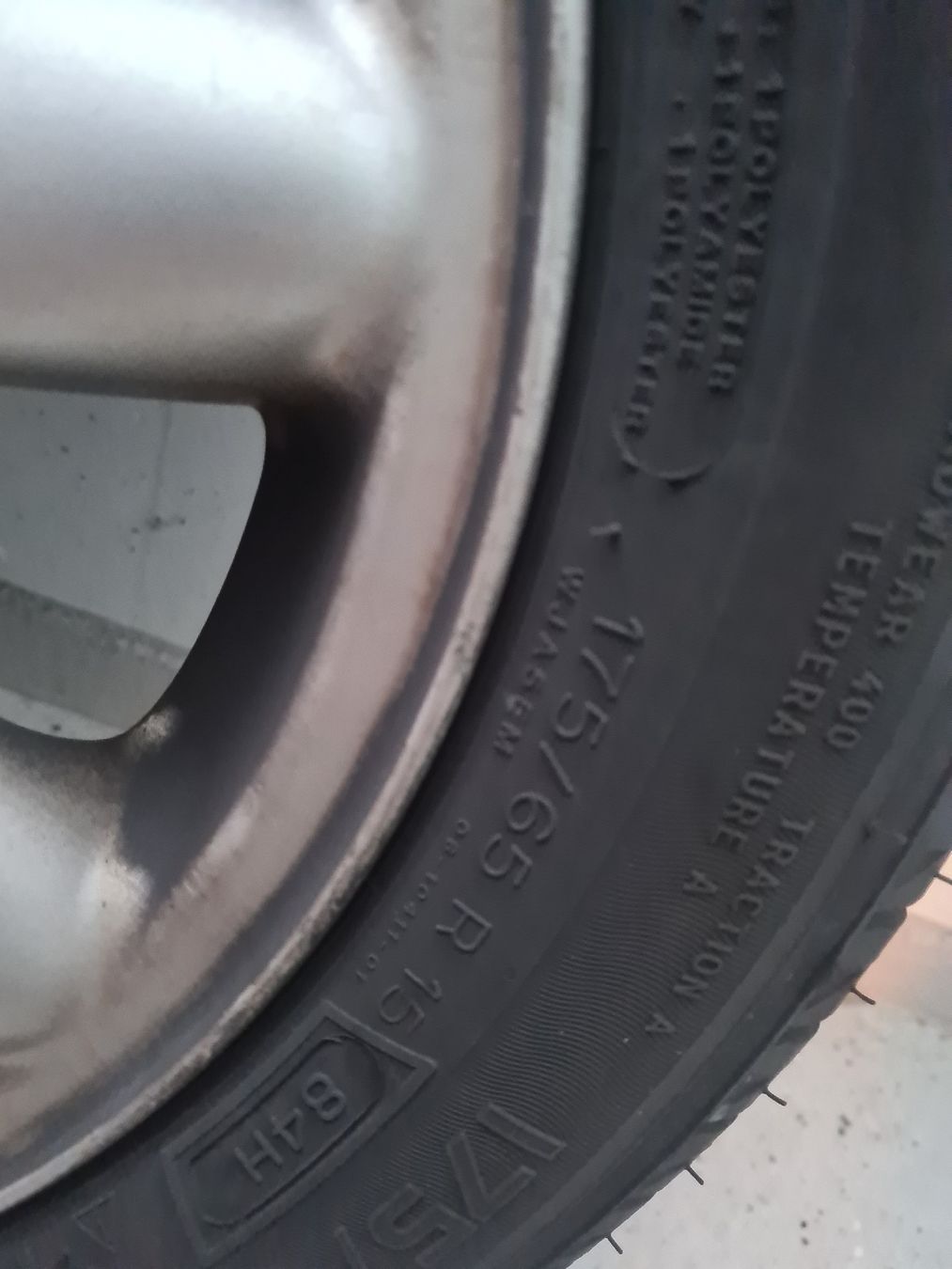 Pneus & Roues: Mini Cooper Kompletträder Sommer – D'occasion à Buchrain par nic_7jrv 2