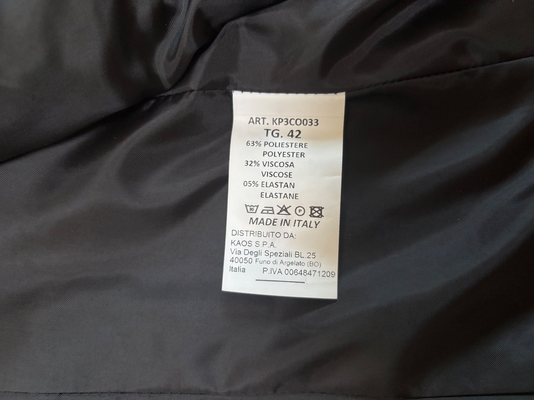 Giacche: Neue Kunstleder Jacke - schwarz - Grösse S – Usato da Zofingen venduto da Justizia_01 6