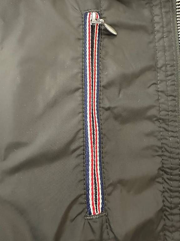 Bugatti Giacche: Bugatti Freizeitjacke aus Nylon im Casual-Stil – Usato da Obernau venduto da Arche_Noah_Brocki 6