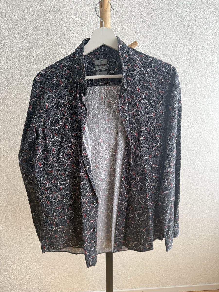 Camicie: Hemd Gr. M Slim Fit mit Muster – Usato da Cham venduto da CBirinci