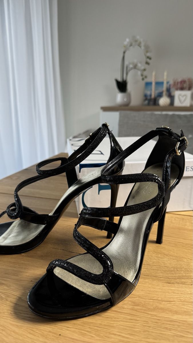 Guess Scarpe da donna: Guess Absatzschuhe – Usato da Dübendorf venduto da dej_xr57 4