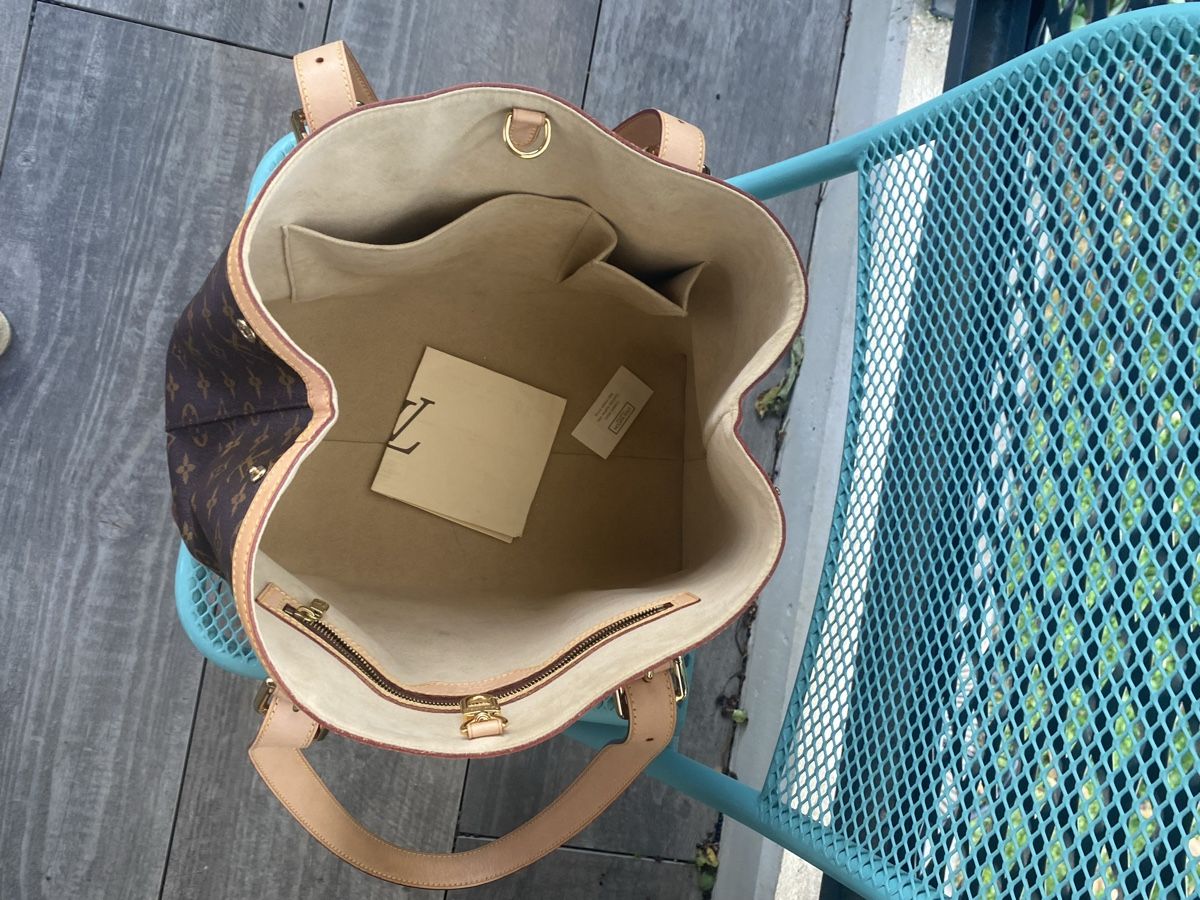 Louis Vuitton Sacs femmes: Louis Vuitton Hampstead MM – D'occasion à Kaiseraugst par RJ03 2