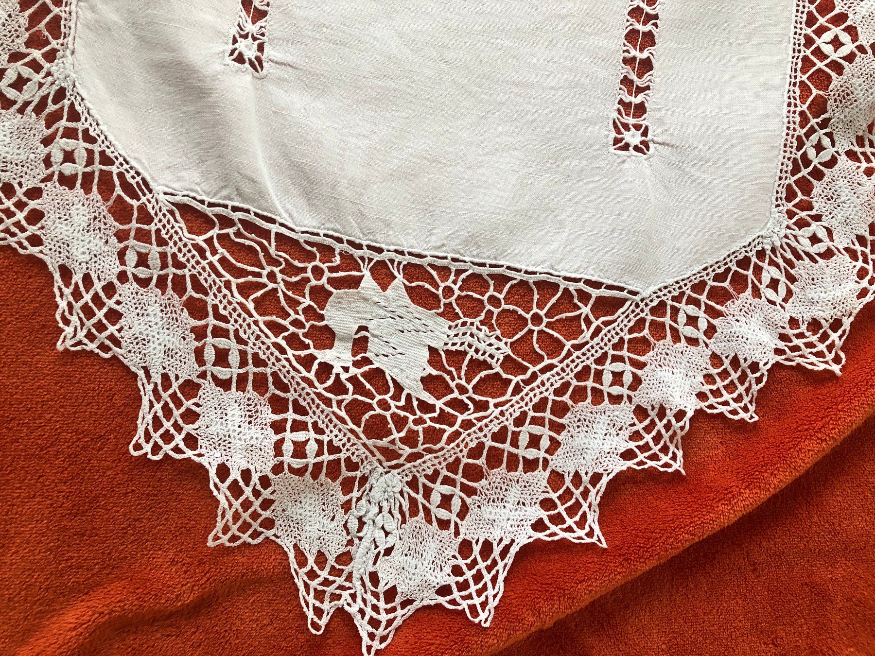 Coperte: Antiker Tischläufer – Usato da Eschenz venduto da glaro14 2
