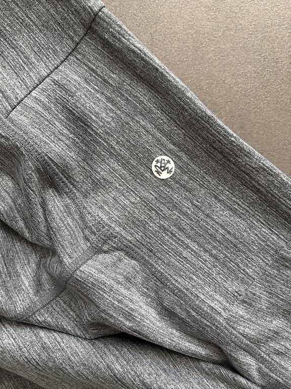 Pantalons: Pantalon yoga manduka – D'occasion à Ravoire par Junee718 1