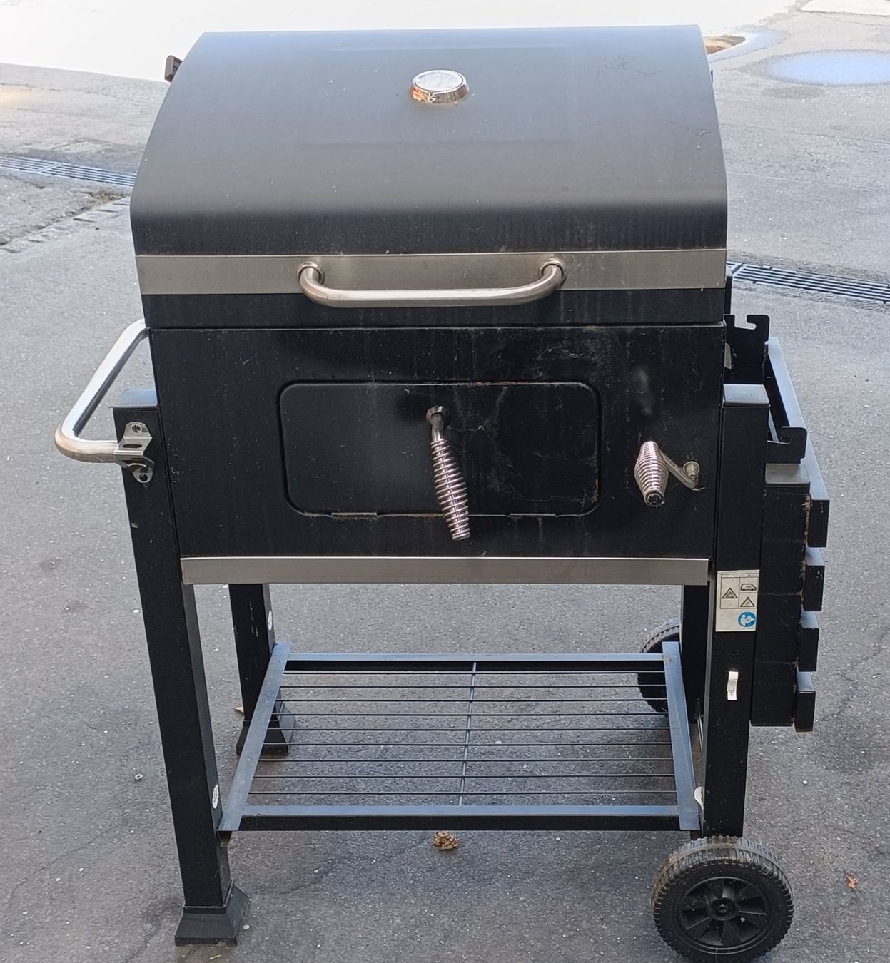 Grills: Holzkohlegrill – Gebraucht aus Däniken SO von thumbnail 3