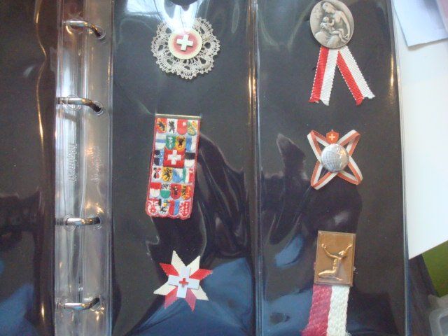 Placchette & Badge: Abzeichen 1. August ganze Sammlung 1923 bis 2025 – Usato da Riehen venduto da Baerewaegli 3