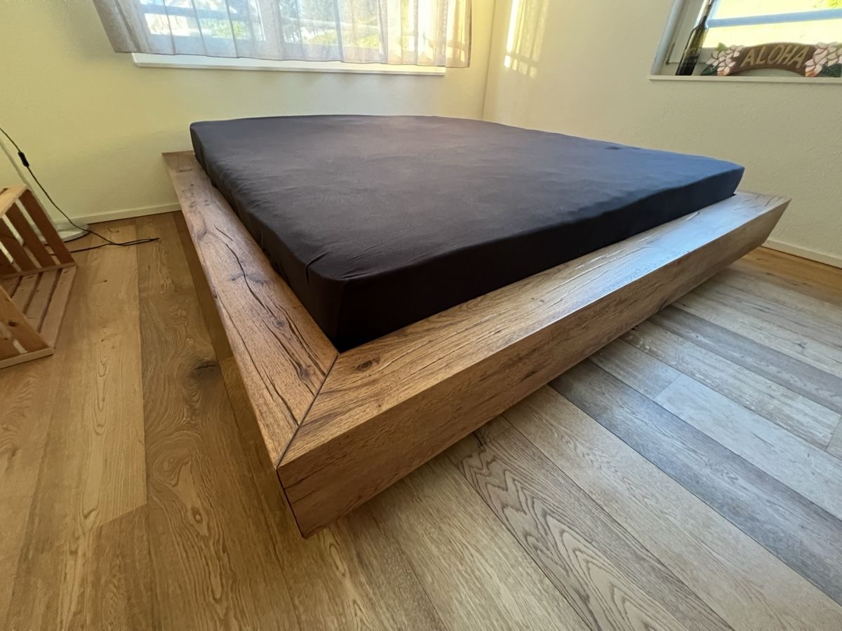 Letti: Balkenbett Holzbett 180x200 – Usato da Küssnacht am Rigi venduto da Bluecorrado88 6