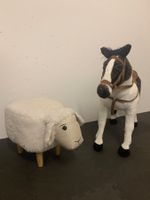 Plüschtier Schaf Hocker / Plüschtier Pferd im gutem Zustand