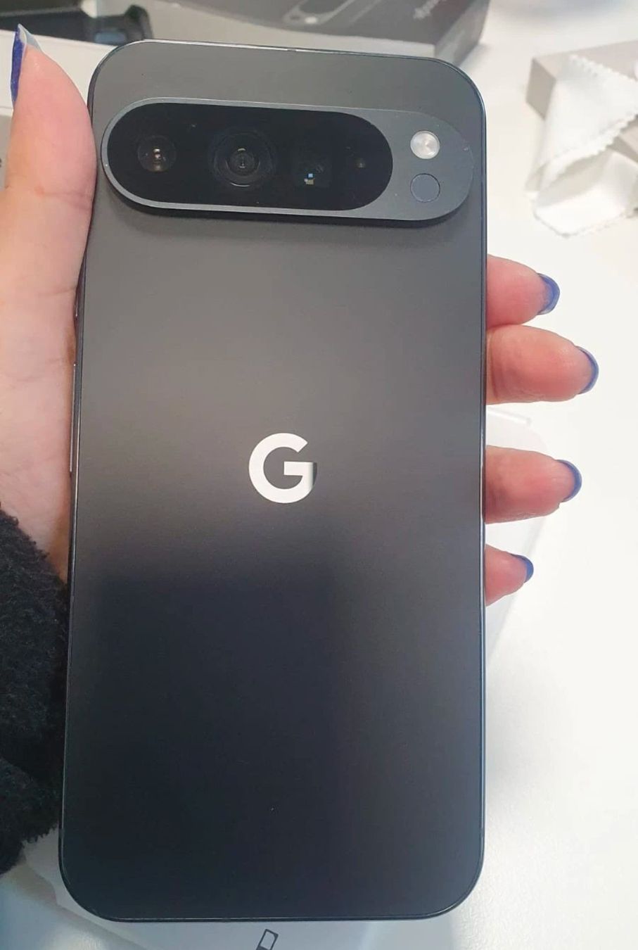 Google Telefoni cellulari / Smartphones: Google Pixel 9 Pro XL Top Zustand 256GB – Usato da Luzern venduto da Waince786