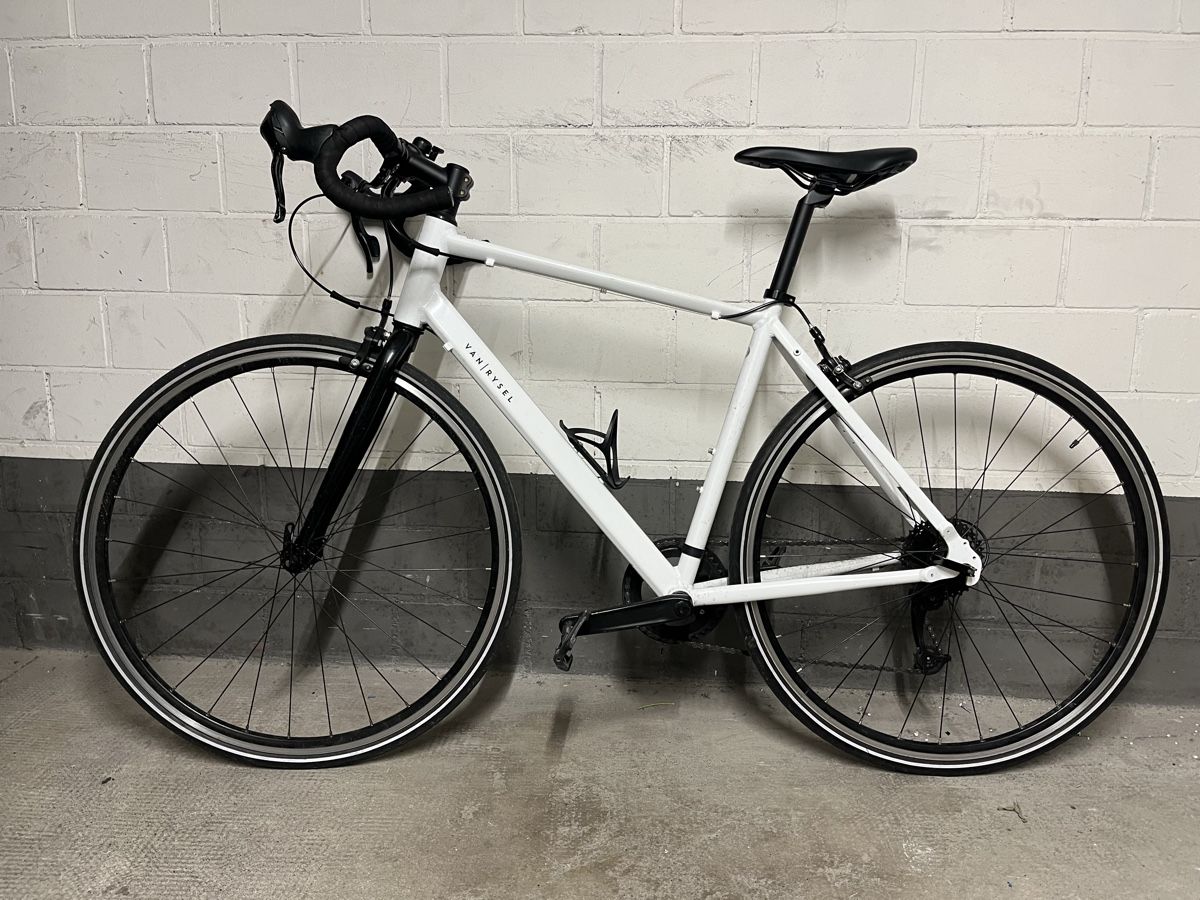 Van Rysel Velos: Rennrad - EDR Easy Van Rysel weiss – Gebraucht aus Basel von quint_e