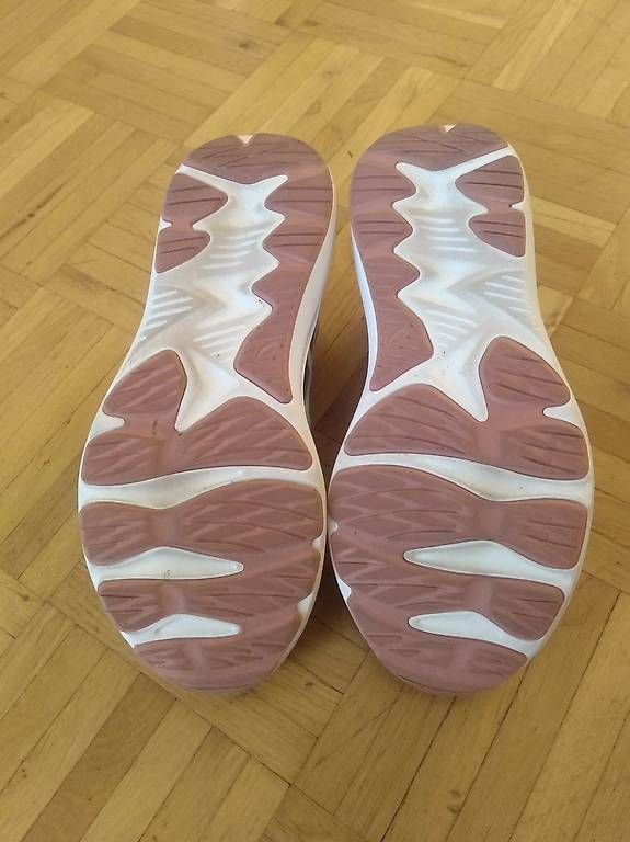 Scarpe da donna: Asics Jolt 4, Grösse 40.5 – Usato da Samedan venduto da t_p_8nvs 2