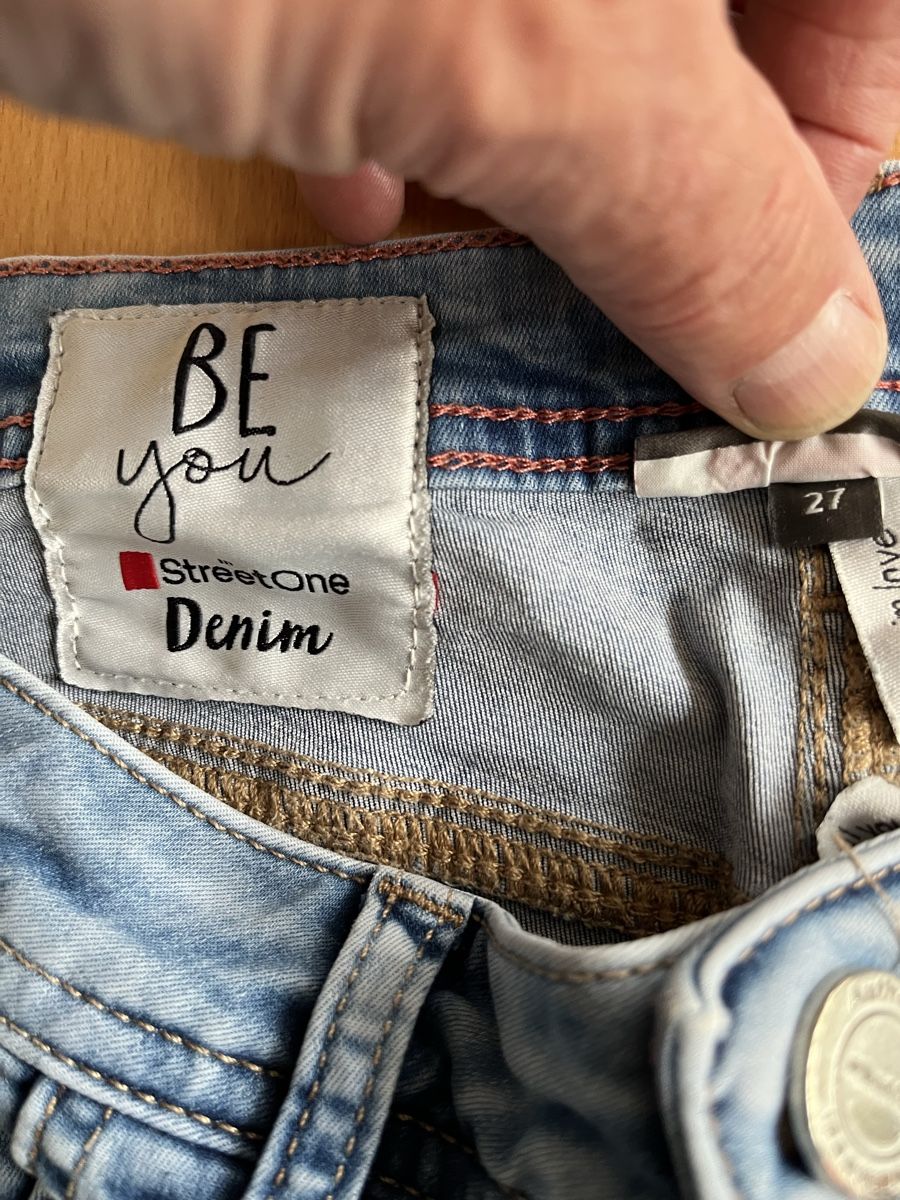 Jeans: Damen Jeans – Usato da Kirchberg SG venduto da MB409_4x4 2