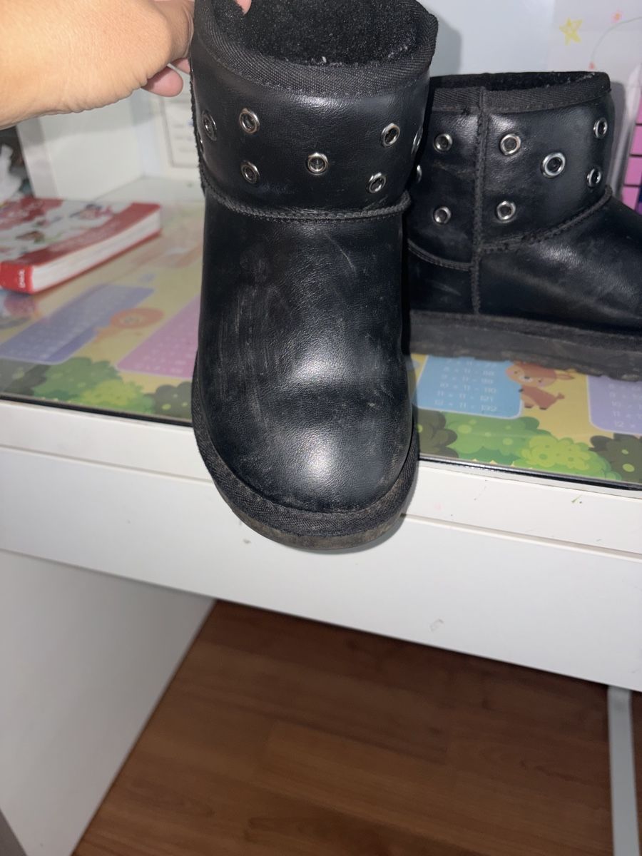 Scarpe per ragazze: Stivaletti invernali – Usato da Gravesano venduto da mer_xc6b 2