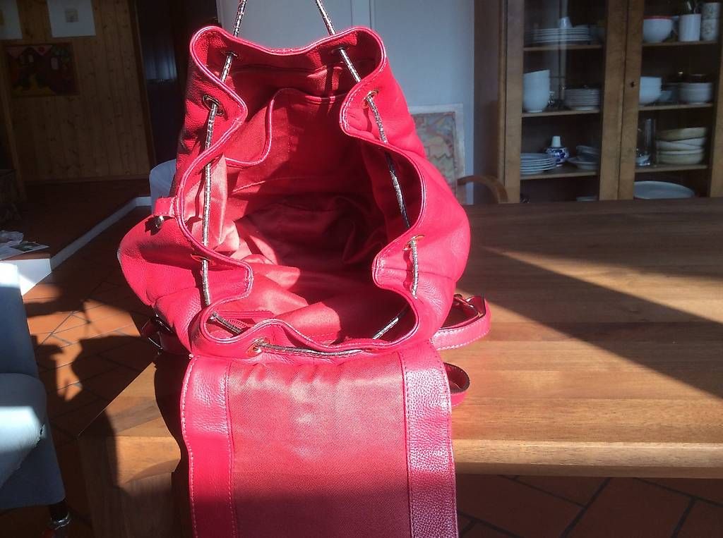 Taschen für Damen: Borsa/Zaino in cuoio rosso Carpisa – Gebraucht aus Gudo von ele_7h2r 1