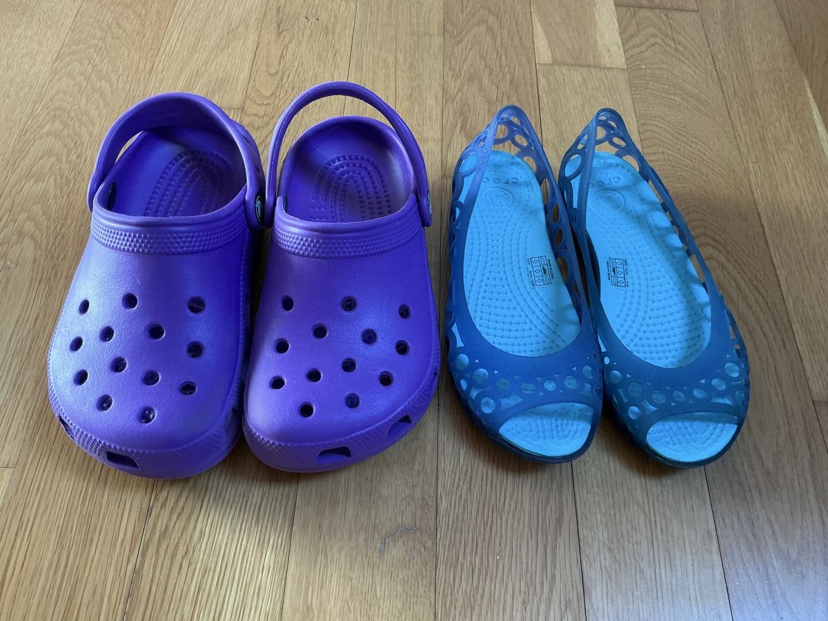 Scarpe per ragazze: 2 PAAR CROCS GR. 32 (ORIGINAL) – Usato da Volketswil venduto da rainbow6561
