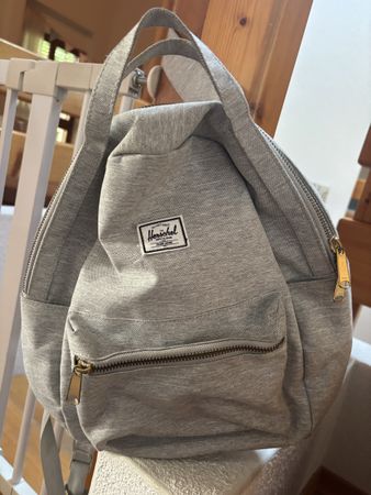 Rucksack Herschel grau Textil guter Zustand kompakt