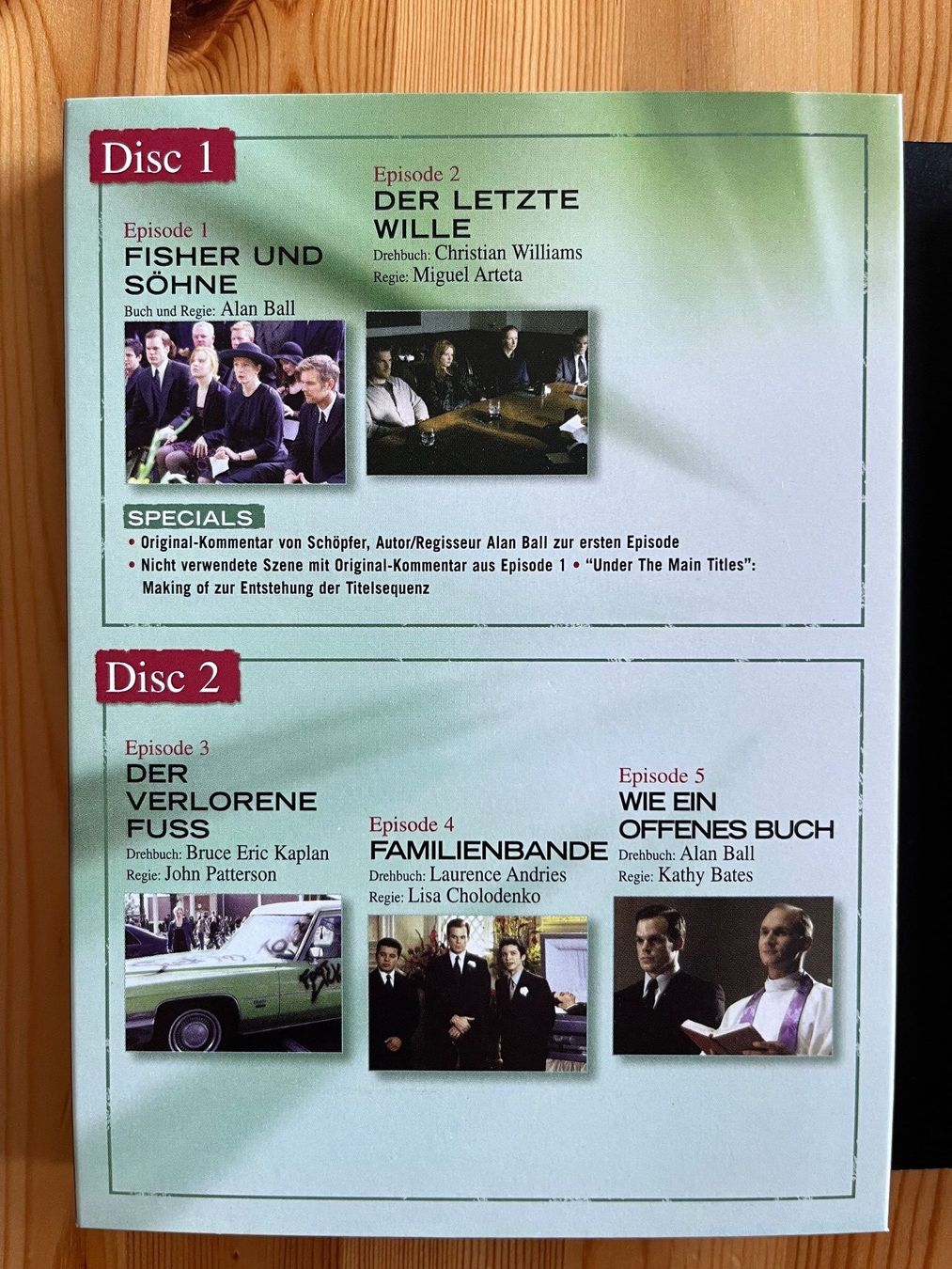 Tutti i DVDs: DVD Six Feet Under Staffel 1 – Usato da Zürich venduto da Gurkis 1