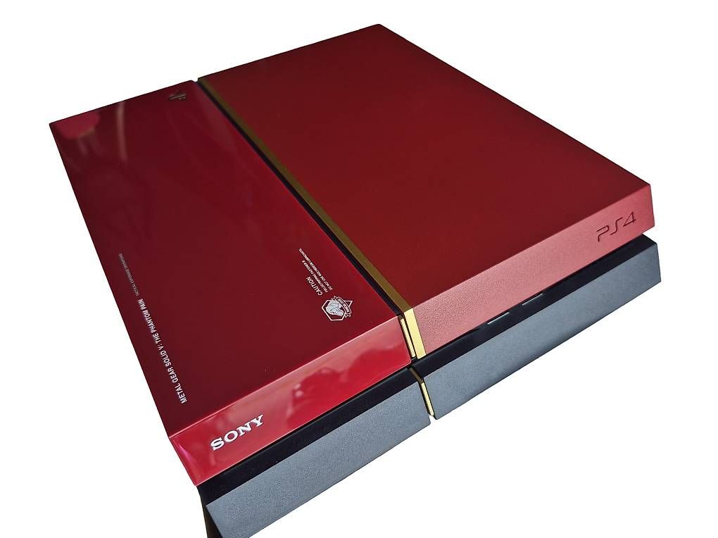 Sony Consoles: PS4 Metal Gear Solid Limited Edition – D'occasion à Eschen par Auto-dm 3