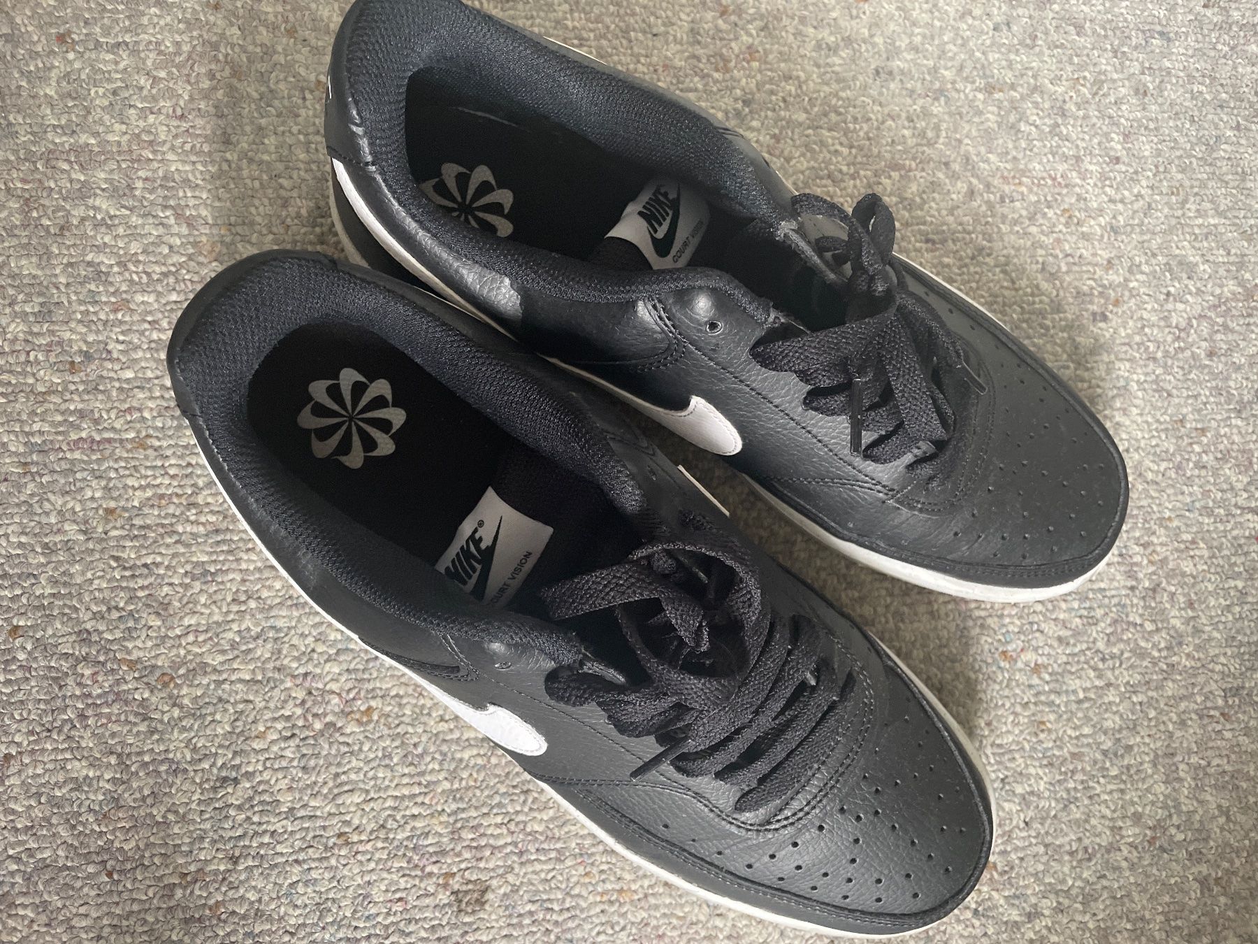 Nike Scarpe da uomo: Nike Courtvision Sneaker – Usato da effretikon venduto da trka01