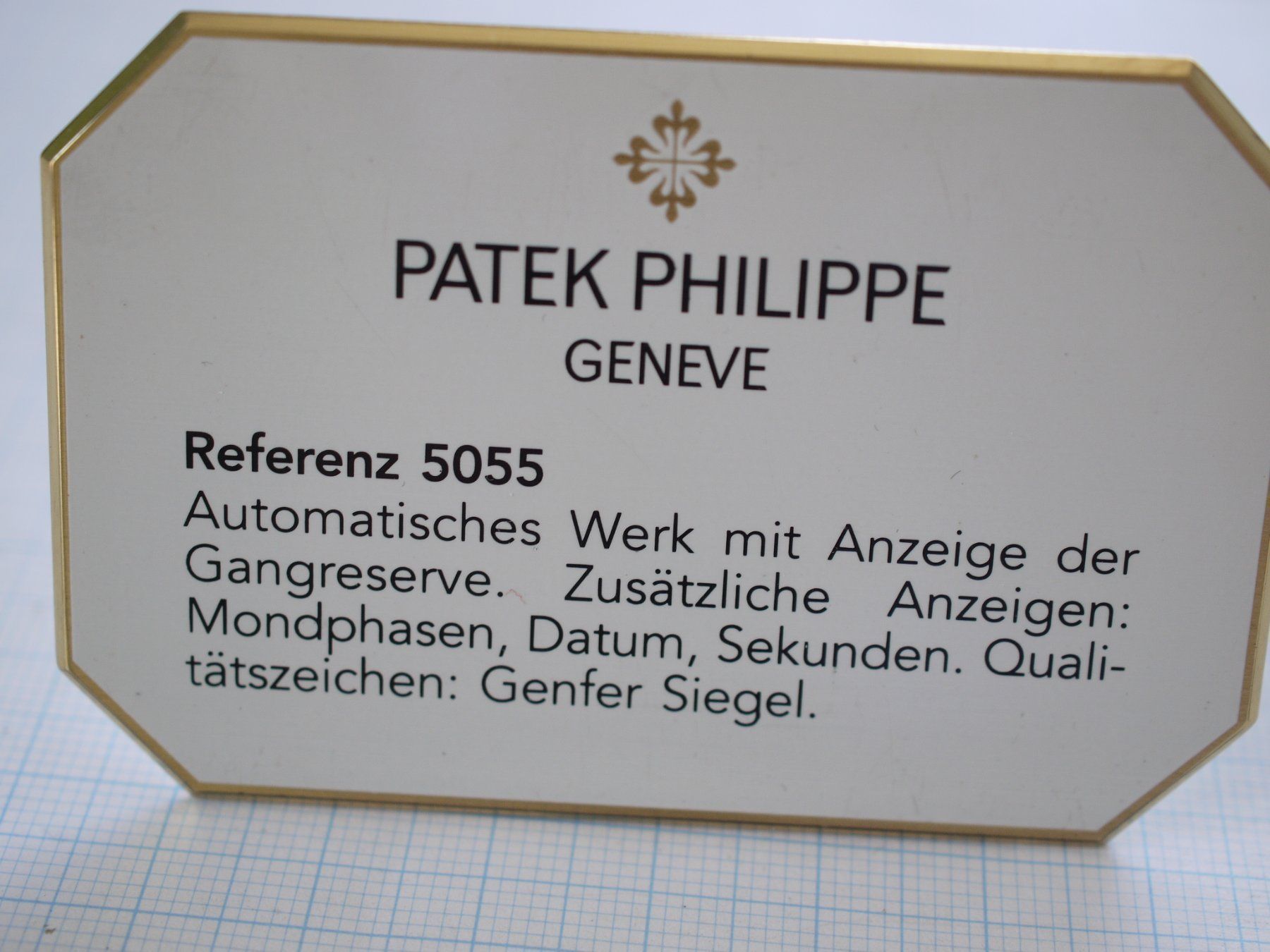 Vetrine: Patek Philippe Ref. 5055 Display 7.4 x 4.8 cm – Usato da Gross venduto da Retro20 3