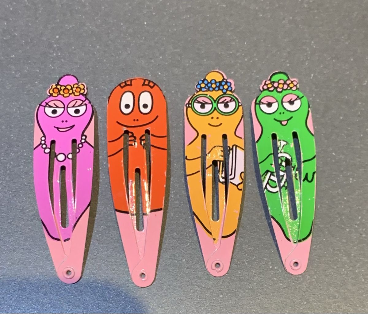 H&M Accessori per capelli: 4 BARBAPAPA Spängeli / Haarspangen / Haarclips  – Usato da Winterthur venduto da amapola