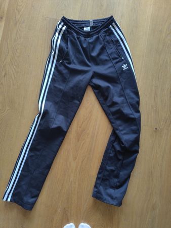 Adidas Trainingshose schwarz Grösse XS guter Zustand