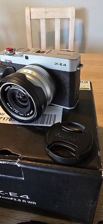 Fujifilm Fotocamera: Fujifilm X-E4 kit avec XF 16mm – Usato da Villars-sur-Glâne venduto da Zoyah 1
