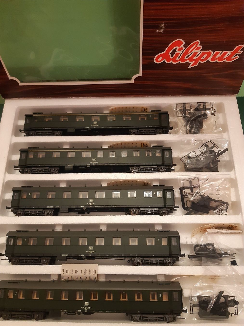 Liliput Modellini di ferrovie: Liliput Zugset der DB Epoche III – Usato da Bassersdorf venduto da darki77 1