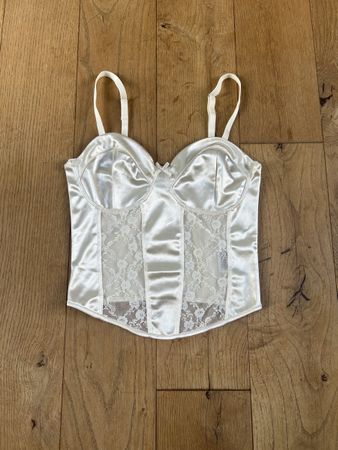 Weisses H&M T Shirt mit Spitze Y2K, Grösse S - Neuwertig!