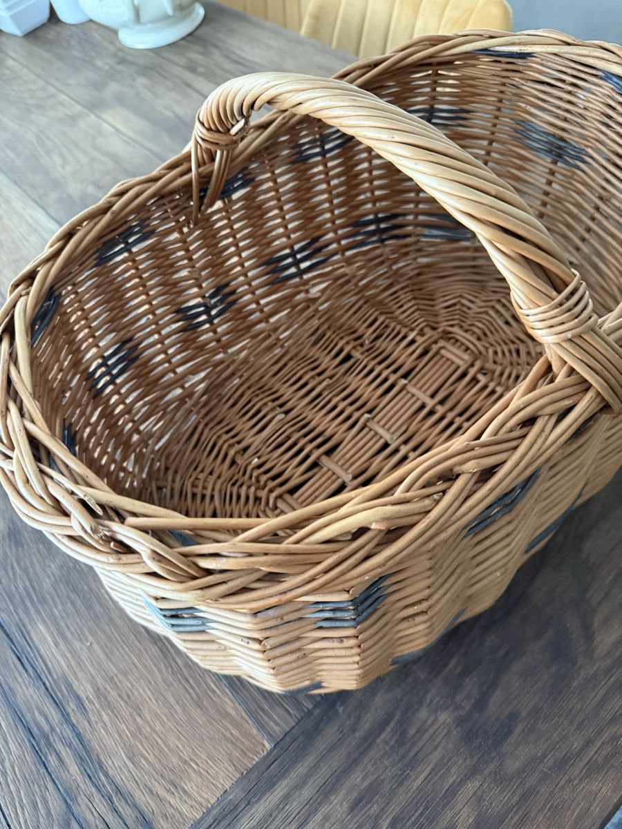 Autres articles pour la maison: Korb Geflochten  – D'occasion à Pfeffikon LU par pepino17 2