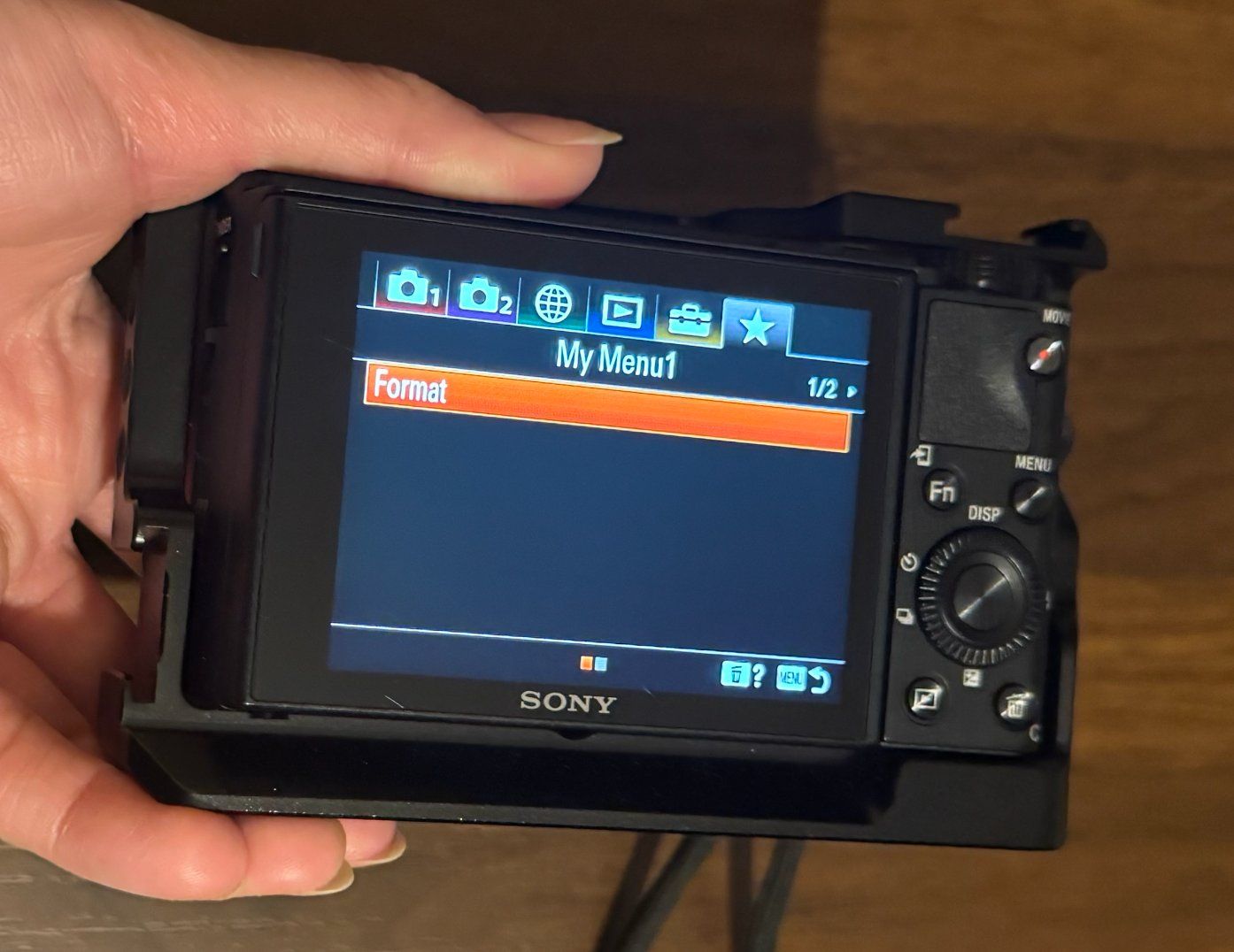 Sony Fotocamera: Sony RX100 VII + SmallRig + JJC adapter+ 2 batteries+charger – Usato da Lausanne venduto da bob_zv8h 2