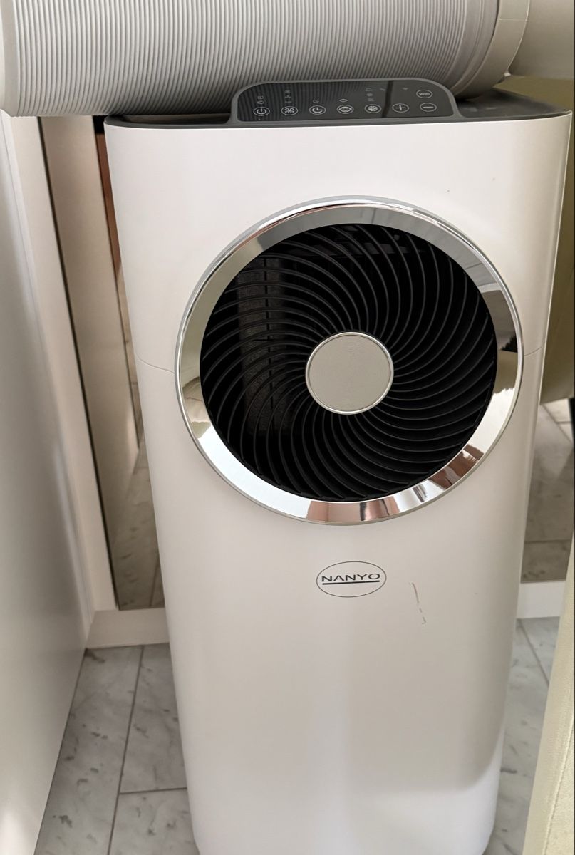 Nanyo Condizionatori: Klimaanlage Nanyo KMO100 – Usato da Vaduz venduto da GiuliaSu