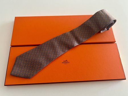 Cravate HERMES-Paris „Linked Rings“ - avec box original